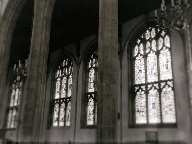 Eski binanın kilisesi.