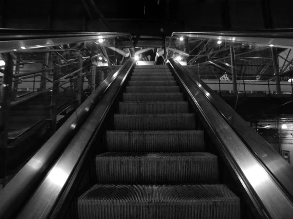 Yürüyen Merdivenin Görüntüsü — Stok fotoğraf