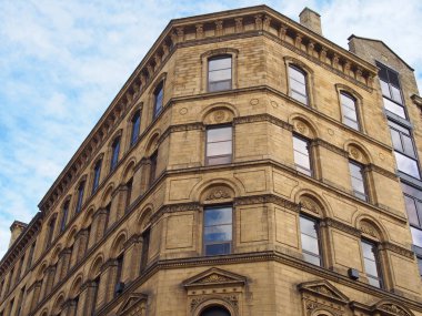 calderdale batı yorkshire mytholmroyd eski köy merkezinde yeni yolun sonunda evler ve bir pub