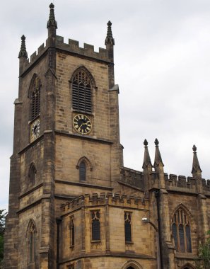 Sowerby Köprüsü 'ndeki İsa Kilisesi. Batı Yorkshire. 1821' de ortaçağ tarzında yapılmış.