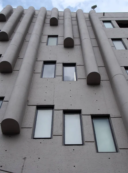 Primer plano detalles arquitectónicos del roger stevens construcción de un edificio de 1960 brutalista en la universidad de leeds — Foto de Stock