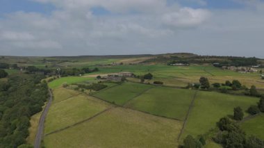 Capturing scenic green countryside landscape