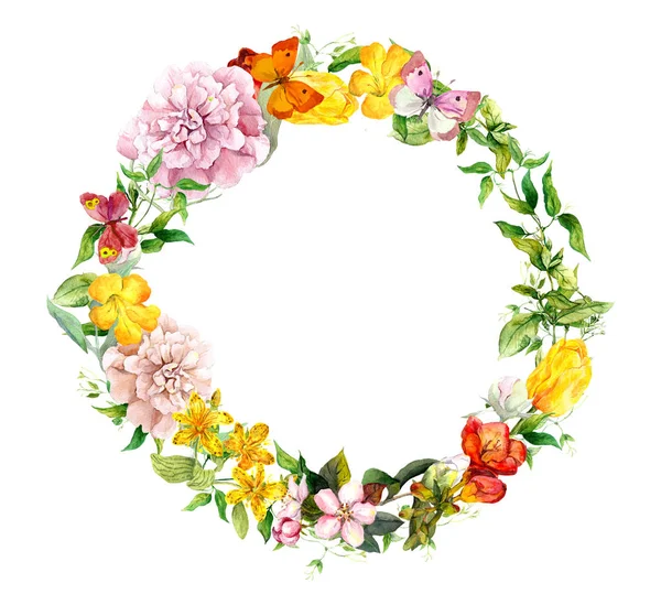 A grinalda floral - flores florescentes, grama de campanha. Watercolor borda redonda — Fotografia de Stock
