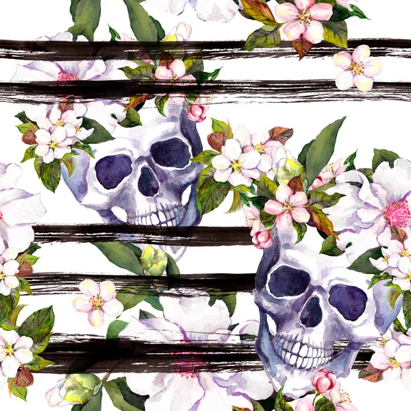 Human skulls, flowers for Halloween. Repeating pattern with ink stripes. Watercolor — Stock Photo, Image