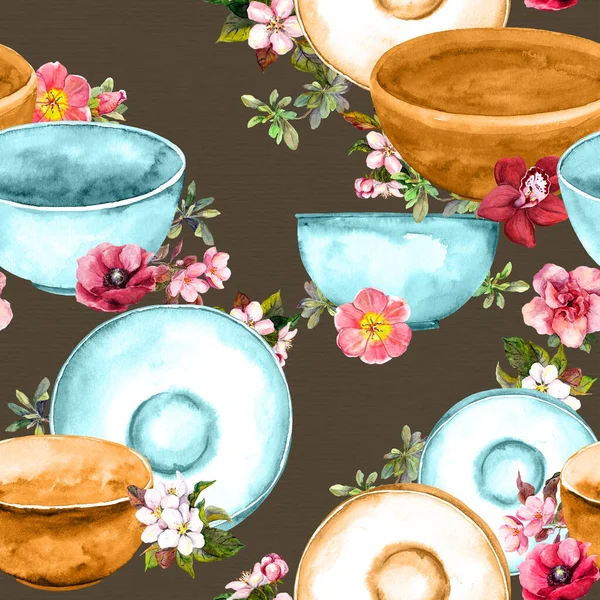 Чаши, тарелки и цветы. Бесшовный узор с кухонной утварью, посудой на черном фоне. Акварель — стоковое фото