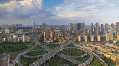Wuhan şehir manzarası yatay yaz aylarında Timelapse görüntüleri