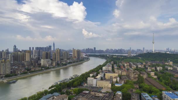 夏季武汉市城市天际线景观的时光流逝画面 — 图库视频影像
