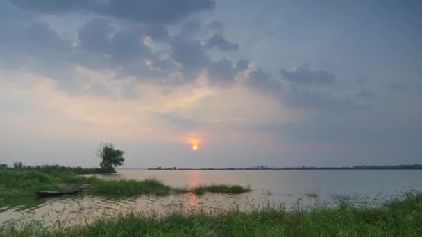 Timelapse Film Solnedgången Vid Sjö Sommar — Stockvideo