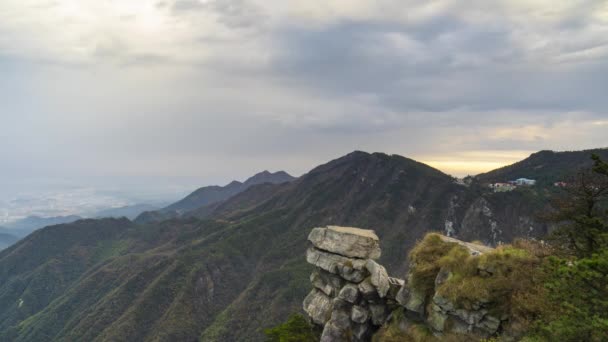 Timelapse Beelden Van China Berg Zee Van Wolken Landschap Late — Stockvideo