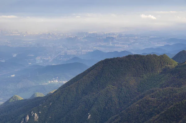 Indah Gunung Geopark Lanskap Akhir Musim Gugur — Stok Foto