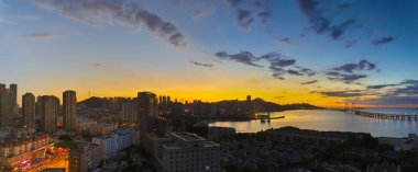 Yaz sonunda Dalian Xinghai Körfezi'nin beatiful sahne