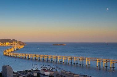 Yaz sonunda Dalian Xinghai Körfezi'nin beatiful sahne