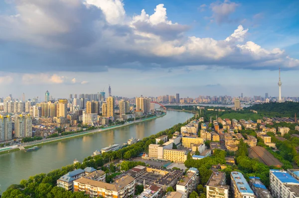 Wuhan Vacker Stad Landskap Sommaren — Stockfoto