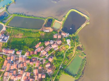 İlkbaharda Güvenlik Gölü Ulusal Sulak Park üzerinde Aerial View, Huangshi, Hubei, Çin