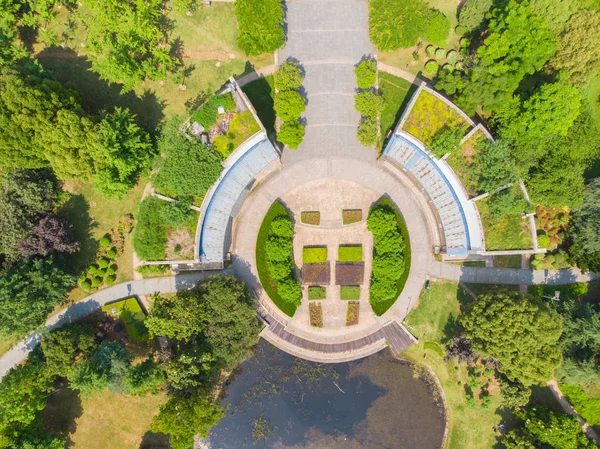 İlkbaharda Moon Lake Park üzerinde Aerial View, Wuhan, Hubei, Çin