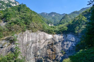 Hubei Eyaleti Cennet Köyü Milli Jeoloji Parkı Yaz Manzarası