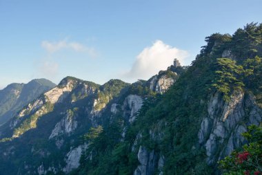 Hubei Eyaleti Cennet Köyü Milli Jeoloji Parkı Yaz Manzarası