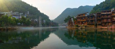 Hunan Xiangxi Fenghuang Antik Kenti Yaz Manzarası