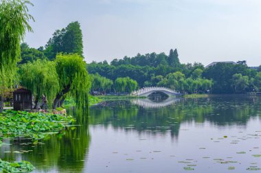 Wuhan East Lake Scenic Spot yaz sahne