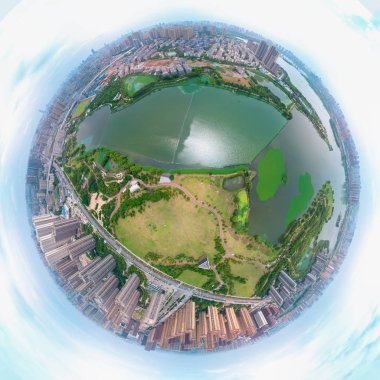 Yaz aylarında Wuhan şehir hava fotoğrafçılığı