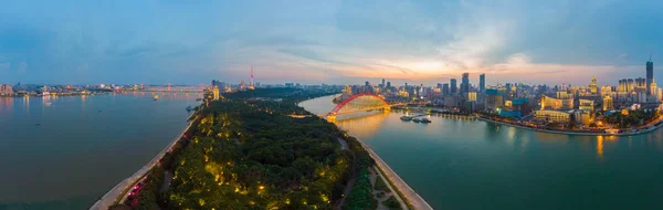 Puesta Sol Ciudad Wuhan Paisaje Fotografía Aérea Nocturna Verano —  Fotos de Stock