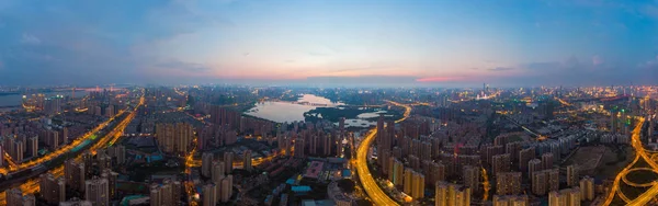 Puesta Sol Ciudad Wuhan Paisaje Fotografía Aérea Nocturna Verano —  Fotos de Stock