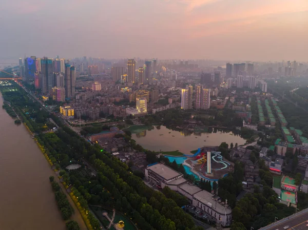 Pôr Sol Cidade Wuhan Cenário Fotografias Aéreas Noturnas Verão — Fotografia de Stock