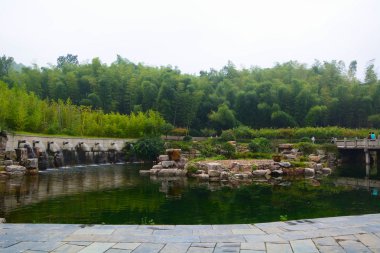 Yixing, Zhuhai, Jiangsu Eyaleti'nde yaz manzarası