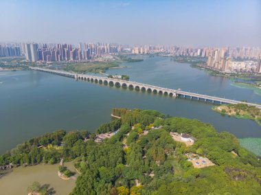 Wuhan Hayvanat Bahçesi Parkı Hava Manzara yaz aylarında