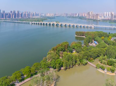 Wuhan Hayvanat Bahçesi Parkı Hava Manzara yaz aylarında