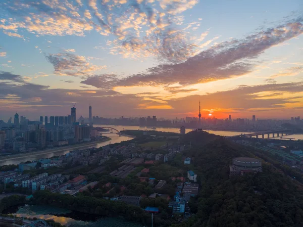 Wuhan Cidade Livre Encantador Fotografia Aérea Nascer Sol Cenário Verão — Fotografia de Stock
