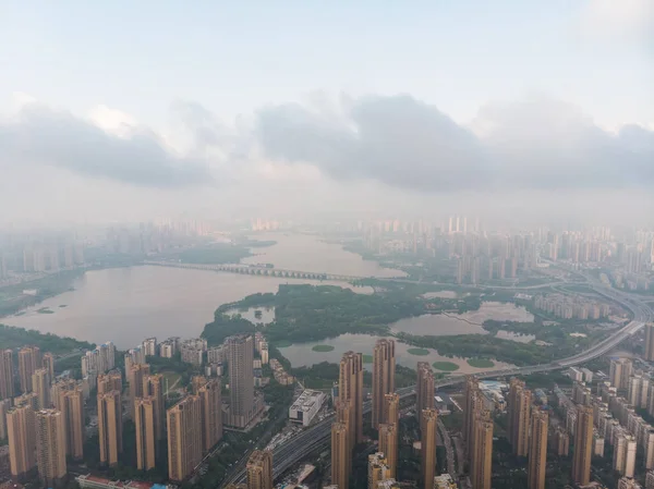 Fotografias Aéreas Skyline Cidade Verão Wuhan Hubei China — Fotografia de Stock