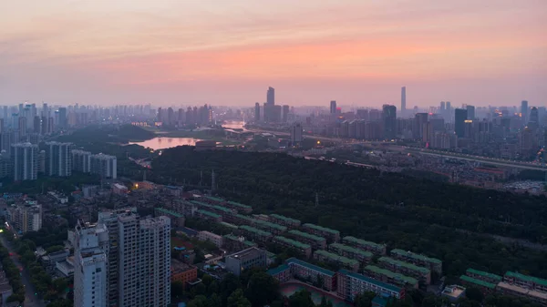 Pôr Sol Cidade Cenário Fotografia Aérea Noite Verão Wuhan Hubei — Fotografia de Stock
