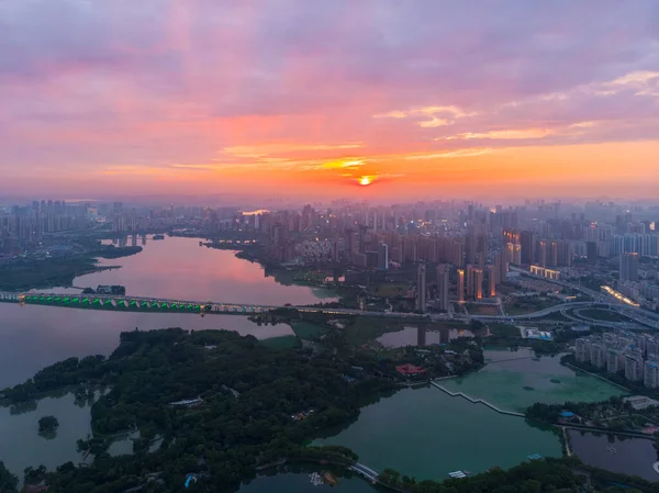 Stadens Solnedgång Och Natt Flygfotografering Landskap Sommaren Wuhan Hubei Kina — Stockfoto