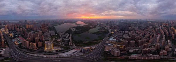 Ciudad Puesta Del Sol Noche Paisaje Fotografía Aérea Verano Wuhan —  Fotos de Stock
