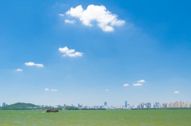 Wuhan, Hubei 'deki Doğu Gölü Turizm Manzarası