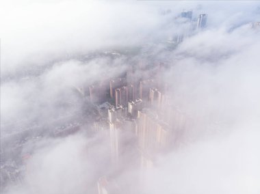 Hubei Wuhan yaz şehri gökyüzü manzarası