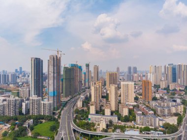 Hubei Wuhan yaz şehri gökyüzü manzarası