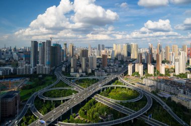 Hubei Wuhan yaz şehri gökyüzü manzarası