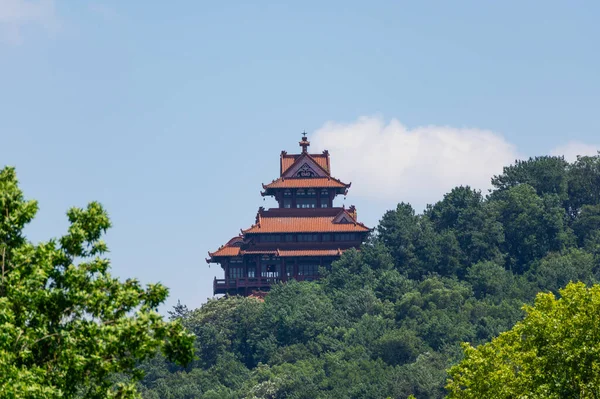 湖北武汉东湖旅游胜地的夏季风景 — 图库照片