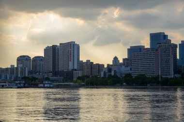 Hubei Wuhan yaz şehri gökyüzü manzarası