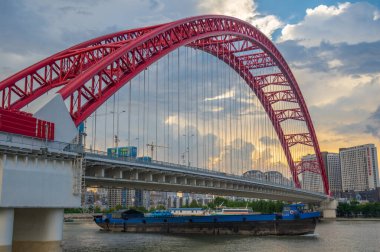 Hubei Wuhan yaz şehri gökyüzü manzarası