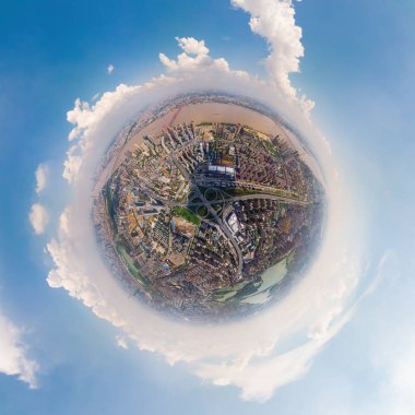 Hubei Wuhan yaz şehri gökyüzü manzarası