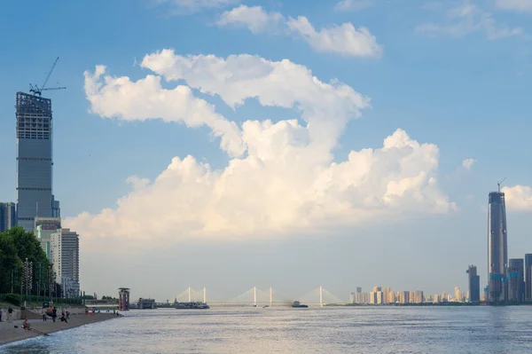 Hubei Wuhan Paisaje Del Horizonte Ciudad Verano —  Fotos de Stock