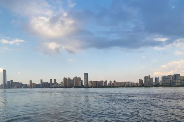 Hubei Wuhan Sommar Stad Skyline Landskap — Stockfoto