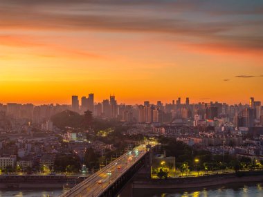 Wuhan Yaz Şehri Gündoğumu Manzarası
