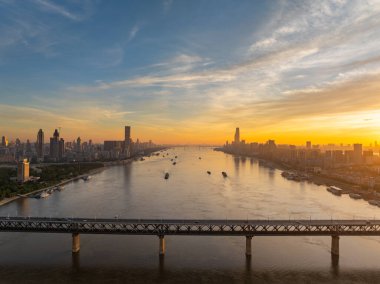 Wuhan Yaz Şehri Gündoğumu Manzarası