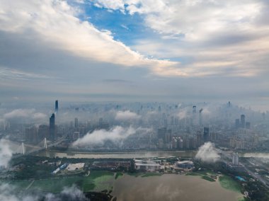 Wuhan şehir simgesi gökyüzü manzarası