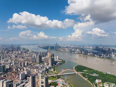 Wuhan şehir simgesi gökyüzü manzarası