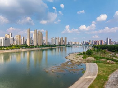 Wuhan şehir simgesi gökyüzü manzarası